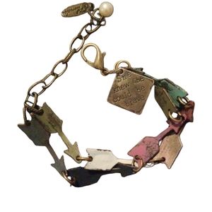 Plunder Arrow Bracelet